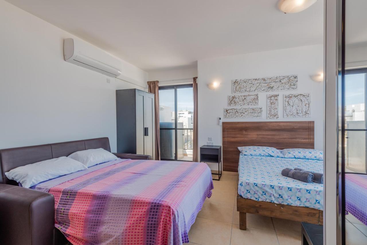 Ferienwohnung Penthouse With Seaview Terrace St. Paul's Bay Exterior foto